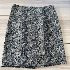 Talbots Snakeskin Print Pencil Skirt women size 14P casual mini